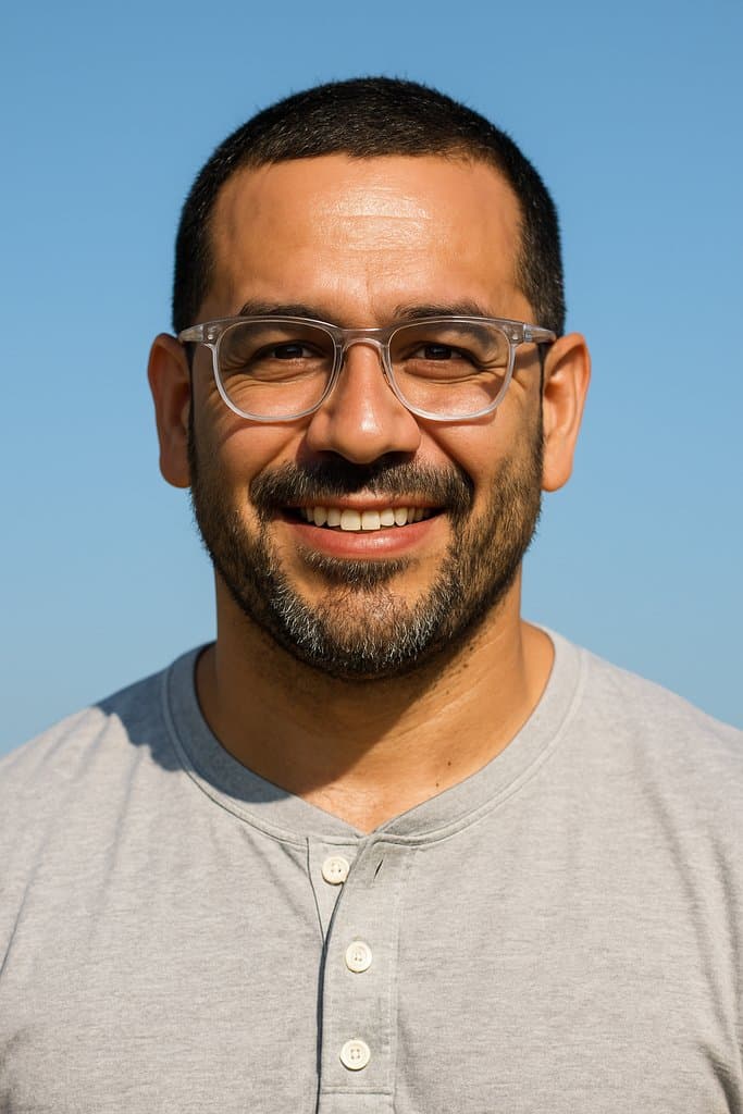 Héctor Ruiz player card